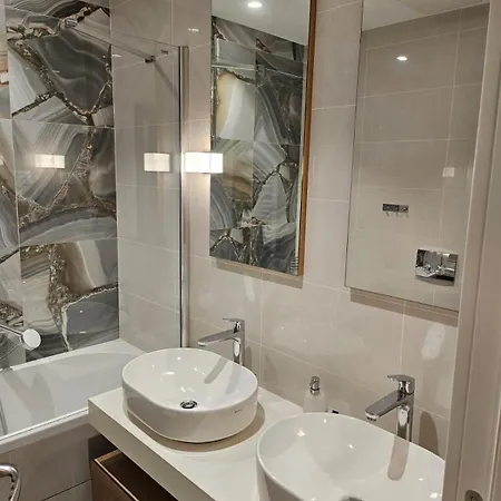 Bw-beograd Na Vodi Sajmiste